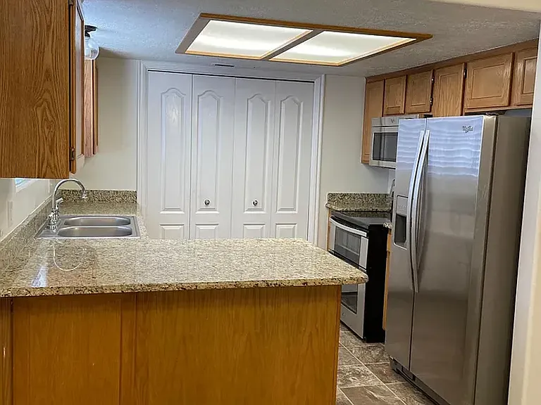 441 E Sunland Dr #26 — Photo 12