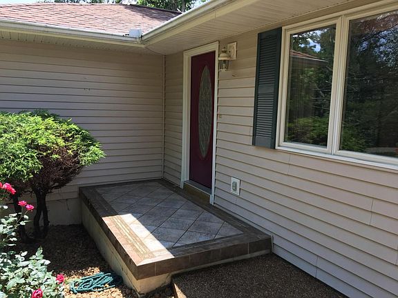3rd image of 184 Snead Dr
