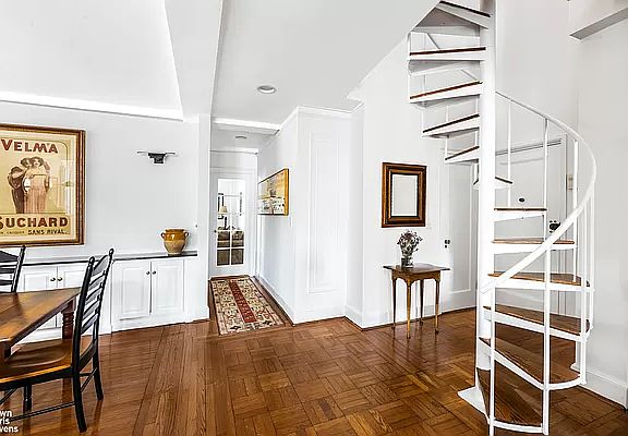 4th image of 639 W End Ave #4/5D