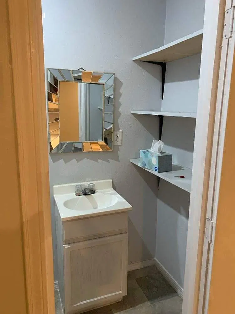 Studio, 20 sqft, $750 — Photo 3