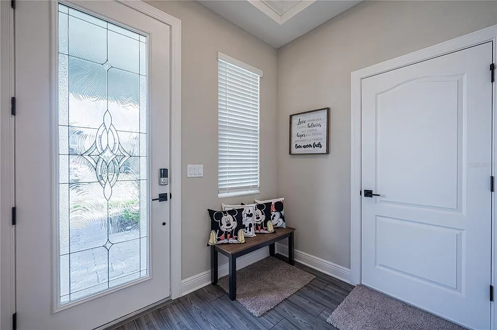 3 bed, 2.0 bath, 1497 sqft, $2,850 — Photo 4