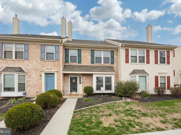 420 Oaktree Ct, Pottstown, PA 19464