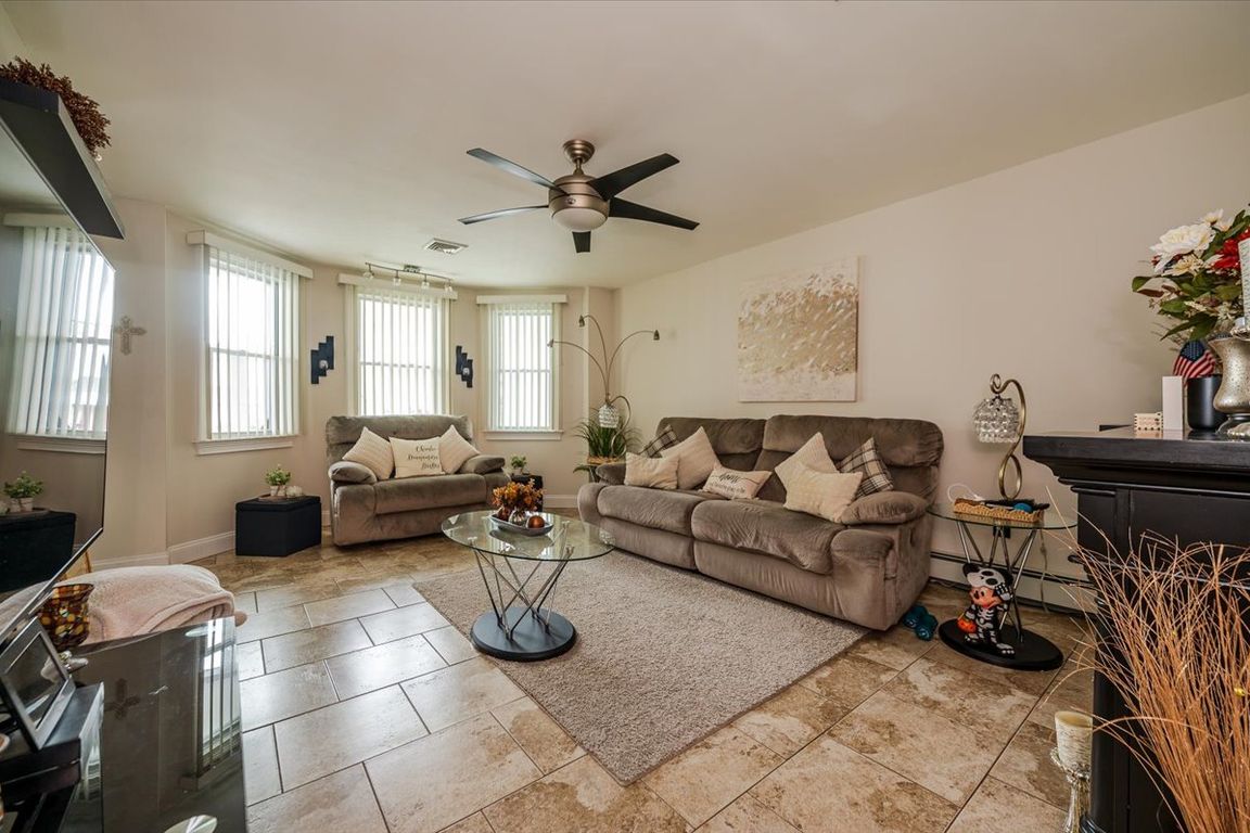 next background image