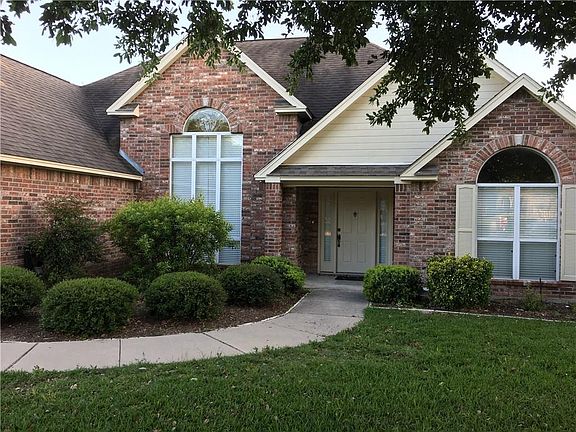 2nd image of 2519 Wilshire Dr