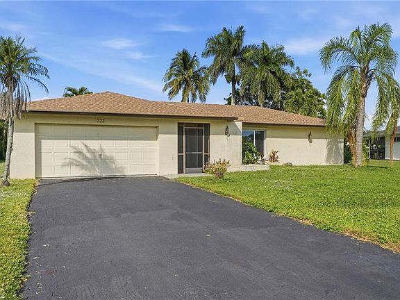 3rd image of 223 Pine Valley CIR