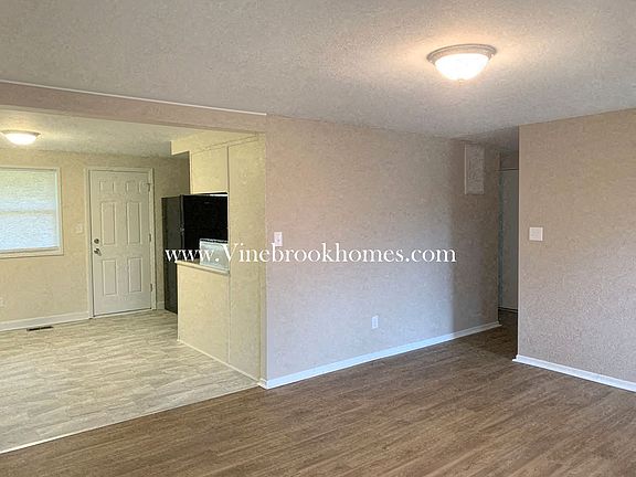 4th image of 1916 N Schwier Ct