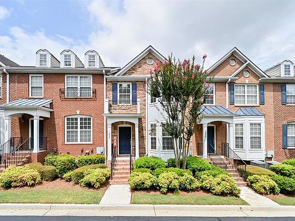 3rd image of 1807 Dunrobin Dr SE #33