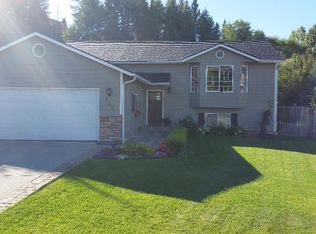 925 E Cloverleaf Dr, Hayden Lake, ID 83835