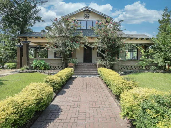 130 Dr Michael Debakey Dr, Lake Charles, LA 70601