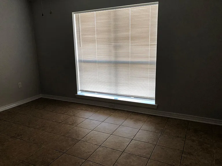 2500 Manson Ave #106 — Photo 5