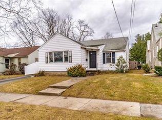 113 Eddywood St, Springfield, MA 01118