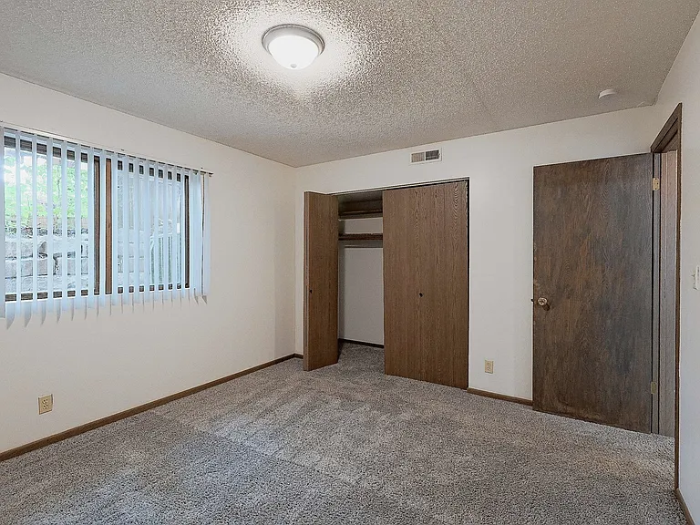 4640 Meredeth St #3 — Photo 11
