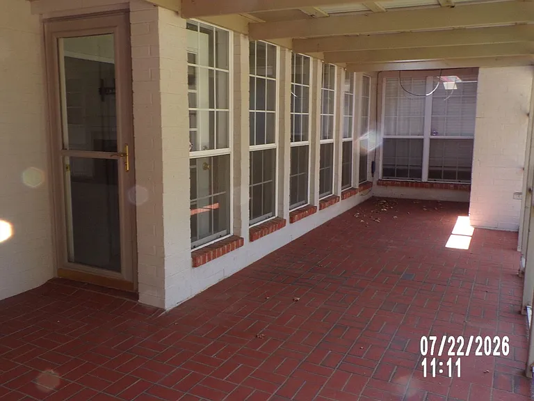 802 NW Seaton Pl — Photo 36