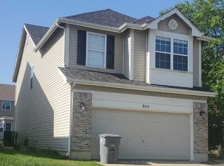 300 Wild Oak Dr, O'Fallon, MO 63368
