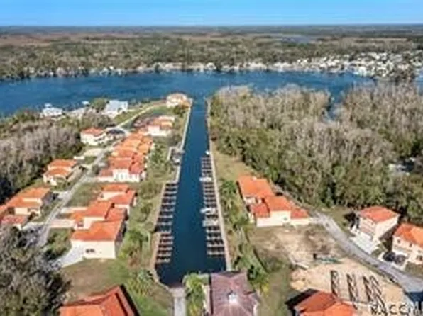 4865 S Tromp Loop, Homosassa, FL 34448