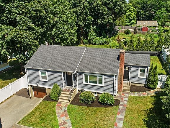 3rd image of 14 Harding Rd