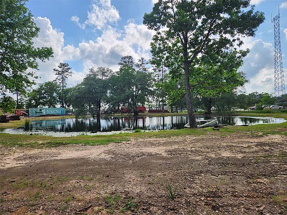 2nd image of 22589 Cuttler Rd