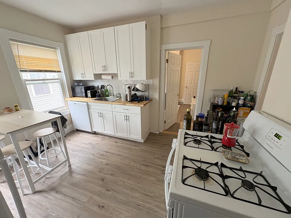 280 Washington St #2