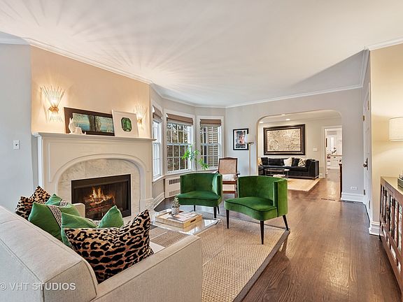 3rd image of 132 Park Ave