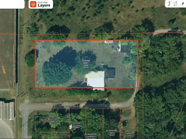 319 E Oak St, Stilwell, OK 74960