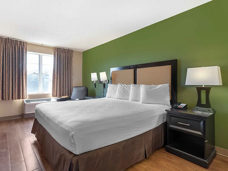 Studio Suite - 1 King Bed