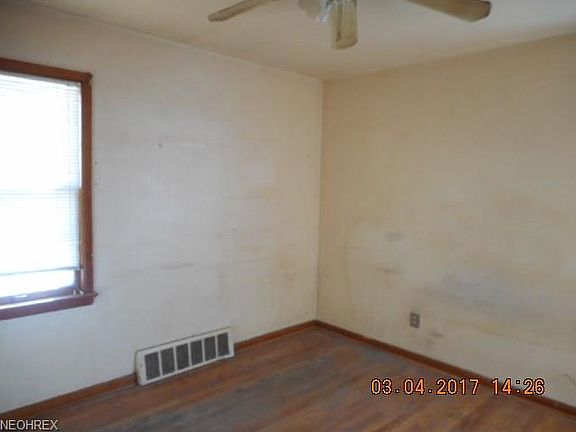 5th image of 4405 Milford Ave