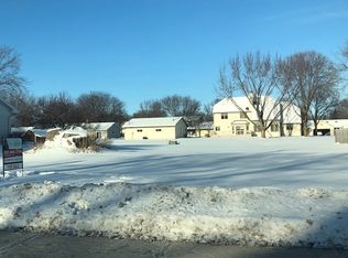 715 E Allouez Ave, Green Bay, WI 54301