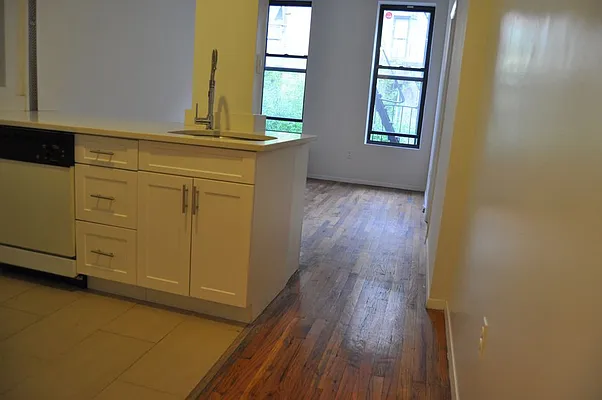 Rented by Sky Management | media 25