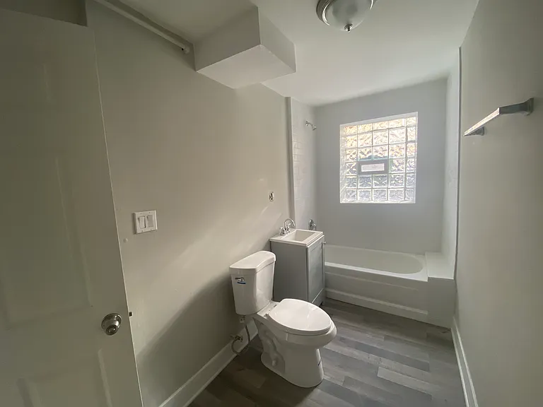 243 N Mason Ave #B — Photo 5