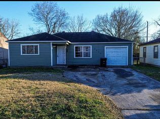 4810 Scenic Dr, Houston, TX 77048