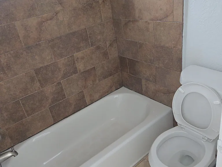 330 Ballantrae Ln — Photo 16