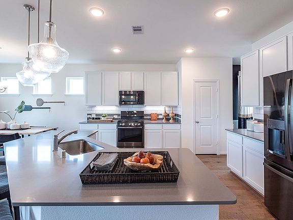 5th image of 310 Olympic Park Dr