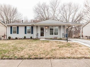 5249 Ville Rosa Ln, Hazelwood, MO 63042