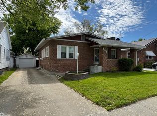 805 S 15th St, Centerville, IA 52544