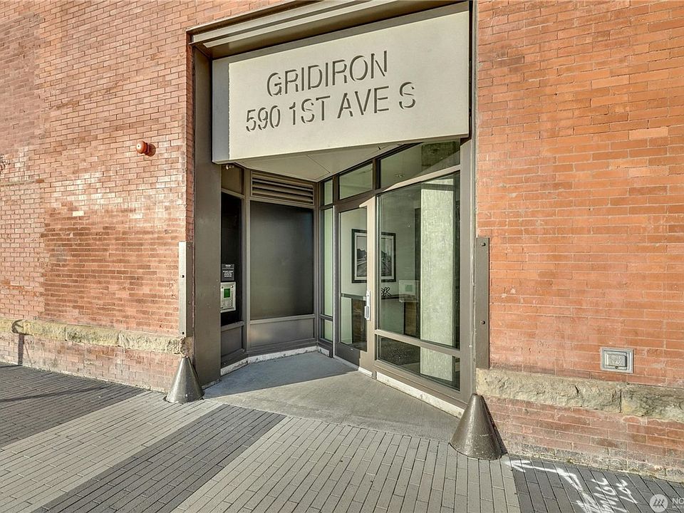 1st image of 590 1st Ave S #512