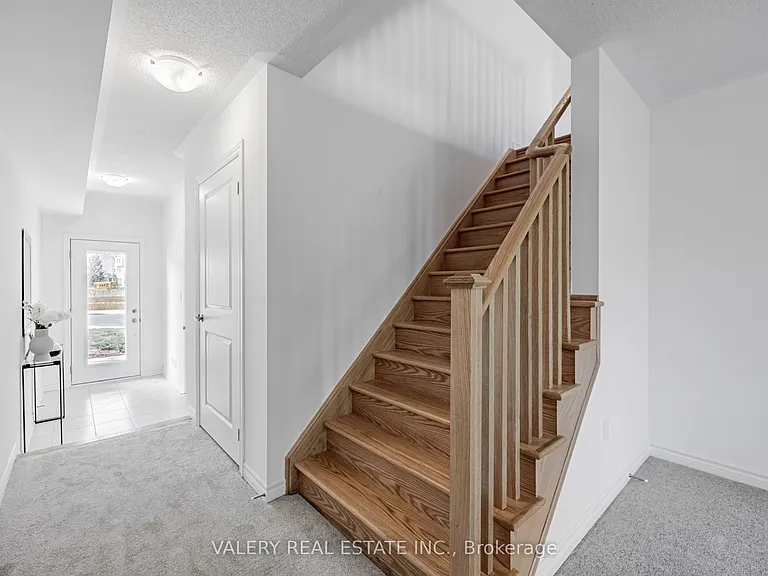 135 Pidgeon St — Photo 5