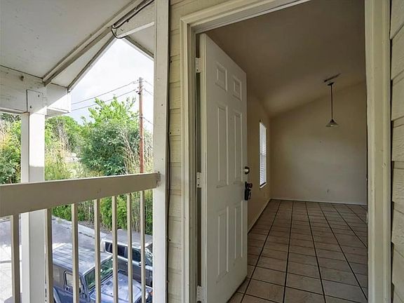 5th image of 427 Lindsey St APT 111