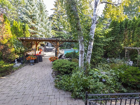 5th image of 95 Naughton Dr