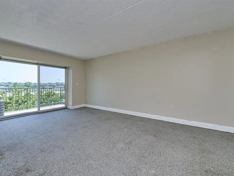 79 Waite Street Ext #54 — Photo 6
