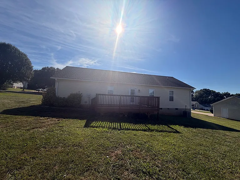 2188 Samanthas Wells Rd — Photo 19