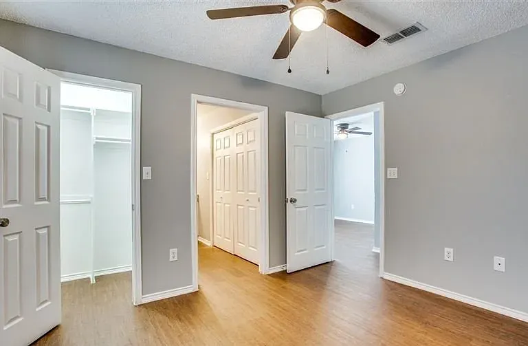 1005 N Austin St #3 — Photo 6