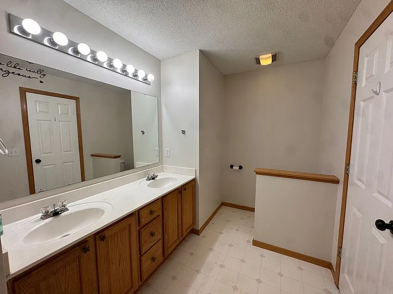 1243 Bergmann Dr — Photo 14
