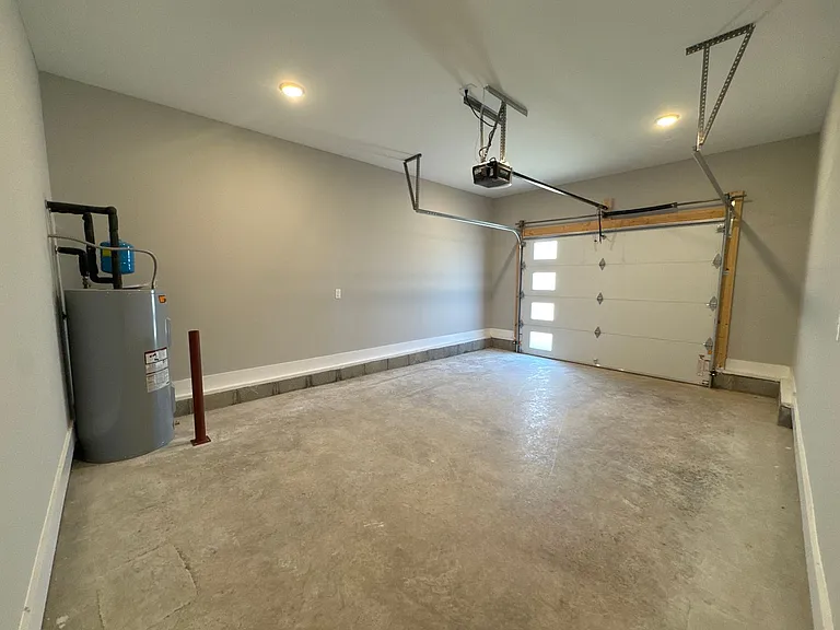 508 Jonathan Wade Cir — Photo 12