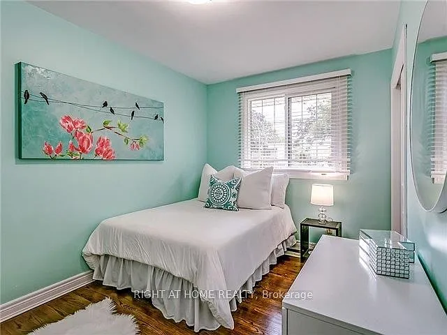 273 Kenwood Ave — Photo 13