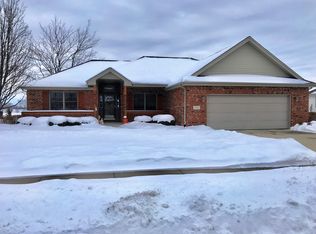 1361 Rainbow Cir, Manteno, IL 60950