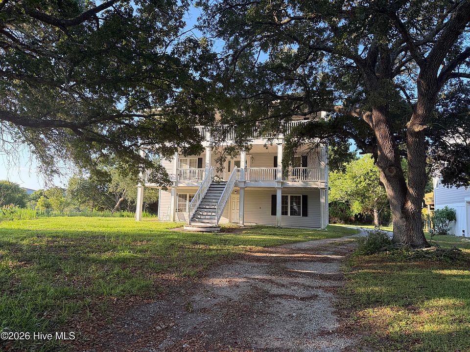 2nd image of 215 Shell Drive