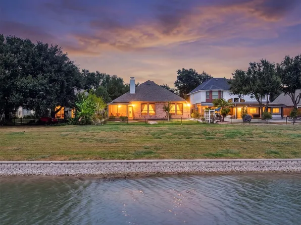 3926 Shadow Cove Dr, Houston, TX 77082