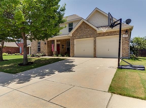 2nd image of 11857 Warbler Ln