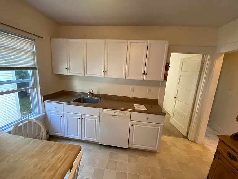 536 Midland St #536 — Photo 14