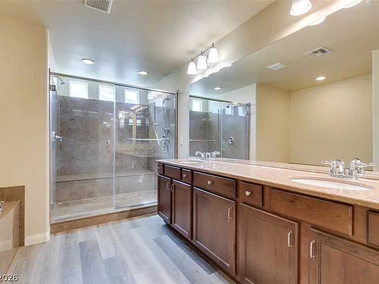 6386 Tomahawk Mill Ct — Photo 18